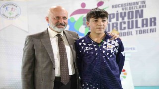 Başkan Çolakbayrakdar; “Alt yapıdan yetiştirdiğimiz kahraman, dünyanın tanıdığı bir sporcu oldu”