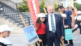 Başkan Çolakbayrakdar; “Farklı projelerle gençlerimizin yanlarındayız”