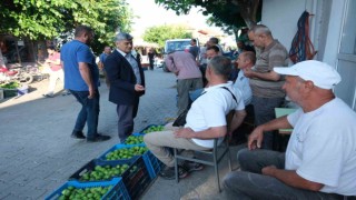 Başkan Çömden, ilek pazarında vatandaşlarla buluştu