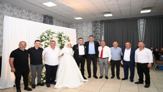Başkan Kocaman mutluluklara ortak oluyor