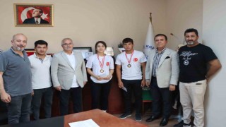 Başkan Özgan, Kozanlı boksörleri ağırladı