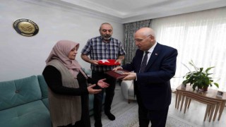 Başkan Yaşardan Babalar Gününde anlamlı ziyaret