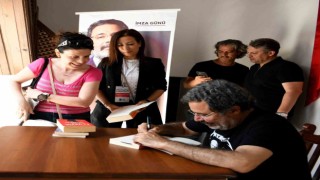 Başkomser Nevzat Kuşadasında