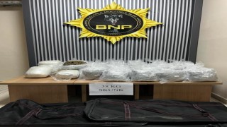 Batmanda şüpheli araçtan 38 kilo skunk çıktı: 2 kişi tutuklandı