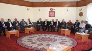 Bayburtta geleneksel bayramlaşma Şingah Mahalle Odasında gerçekleşti