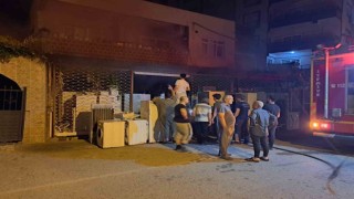 Beyaz eşya dükkanında çıkan yangın büyümeden söndürüldü