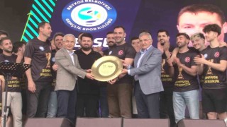 Beykozda Polonezköy Kiraz Festivali kapılarını açtı