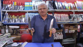Bıçakçılarda bayram mesaisi: “Bu bıçaklarla tıraş bile olursunuz