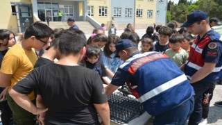 Bigadiçte öğrenciler ile jandarma ile buluştu