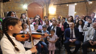 Bilim ve Sanat Merkezinden müzik dinletisi ve resim sergisi