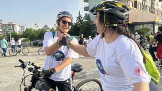 Bisiklet Gününü pedal çevirerek kutladılar