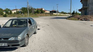 Bolvadinde otomobil ile motosiklet çarpıştı, 1 yaralı