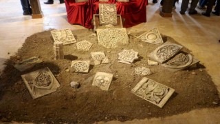 ‘Bozkırda Yükselen Tarih Divriği Ulu Cami ve Darüşşifası isimli sergi açıldı