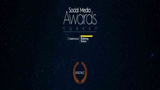 Brandverse Awardstan Anadolu Üniversitesine ödül