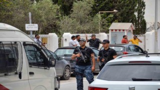 Brezilyanın Tunus Büyükelçiliğine bıçaklı saldırı: 1 polis yaralandı