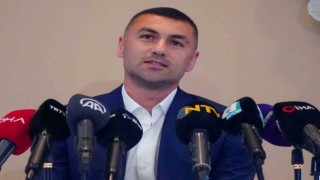 Burak Yılmaz: “Varsa elini taşın altına koyacak birileri ben buradayım”