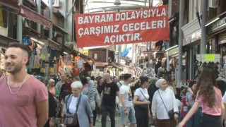 Bursa tarihi Kapalı Çarşıda bayram yoğunluğu başladı