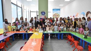 Bursada Ana Kucağı öğrencileri karnelerini aldı