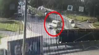 Bursada işçi servisi ile otomobilin çarpıştığı kazada ölü sayısı 2ye yükseldi