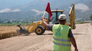 Büyükşehir Aydının yollarını yenilemeye devam ediyor