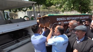 Çamurda kaybolan araçtan cansız bedeni çıkan yaşlı adam toprağa verildi
