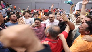 Çayırova Belediyesi 2. Ligde şampiyon oldu
