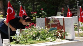 Cebeci Askeri Şehitliğinde hüzünlü bayram arifesi