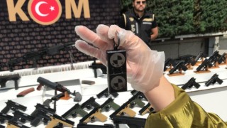 Çetelere silah satan şebeke çökertildi: 12 gözaltı