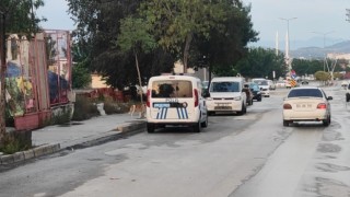 Çimento indirirken tartıştığı arkadaşını 3 yerinden bıçakladı