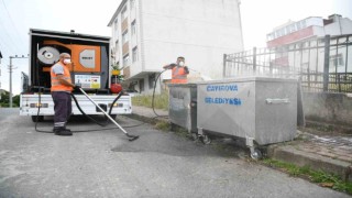 Çöp konteynerleri yerinde yıkanıyor