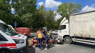 Çorluda motosiklet kamyonun altına girdi: 1 yaralı