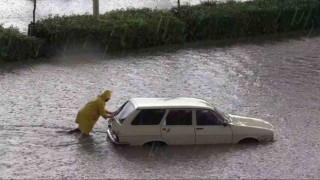 Çorum Belediye Başkanı Aşgın: “Metrekareye 20 kilogram yağış düştü”