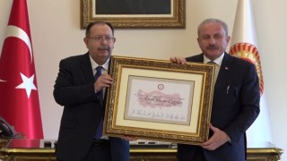 Cumhurbaşkanı Erdoğanın mazbatası TBMM Başkanı Şentopa teslim edildi