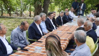 Cumhurbaşkanı Yardımcı Yılmaz, hayatını kaybeden milletvekilinin ailesine taziyelerini iletti