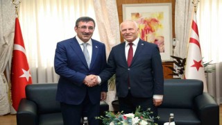 Cumhurbaşkanı Yardımcısı Yılmaz KKTC Başbakanı Üstel ile görüştü