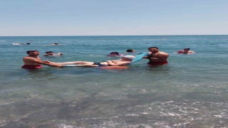 Deniz keyfi engel tanımıyor