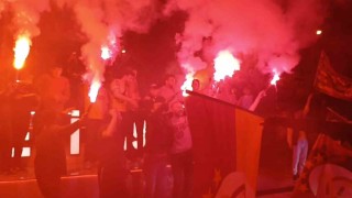 Denizlide derbi sonrası Galatasaray taraftarları sokağa döküldü