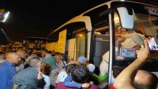 Deprem bölgesi Osmaniyede hac kafilesi dualarla uğurlandı