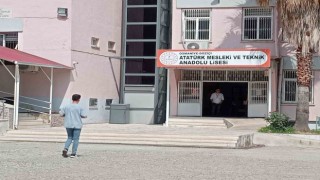 Deprem bölgesi Osmaniyede öğrencilerin YKS heyecanı