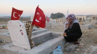 Deprem mezarlığında hüzünlü bayram ziyareti