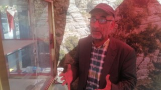 Depremzede baba gözyaşları arasında 1 yıldır görmediği oğlunu arıyor