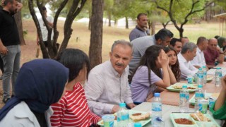 Depremzede öğrencilere moral etkinliği