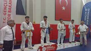 Derincespor İstanbuldan madalyalarla döndü