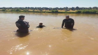 Dicle Nehrinde kaybolan yabancı uyruklu gencin cansız bedeni bulundu