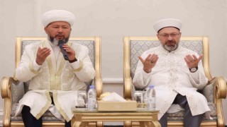 Diyanet İşleri Başkanı Erbaş: “Hacdaki güzel hatıralarınızı evlatlarınıza, çocuklarınıza intikal ettirin”