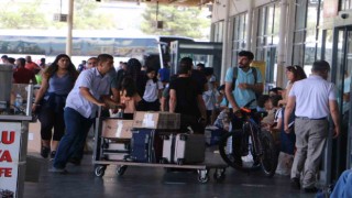 Diyarbakır Otogarında bayram öncesi geliş hareketliliği