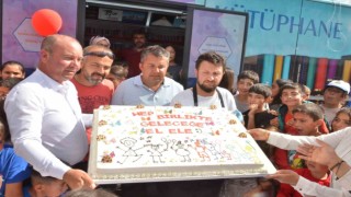 Doğum gününü kutlayamayan depremzede çocuklar için sürpriz parti