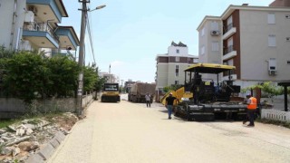Döşemealtında altyapıları tamamlanan cadde ve sokaklara sıcak asfalt