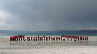 Dünyaca ünlü Salda Gölünde su altı arama kurtarma tatbikatı