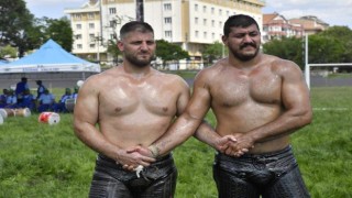 Edirnede başpehlivan Nedim Gürel oldu
